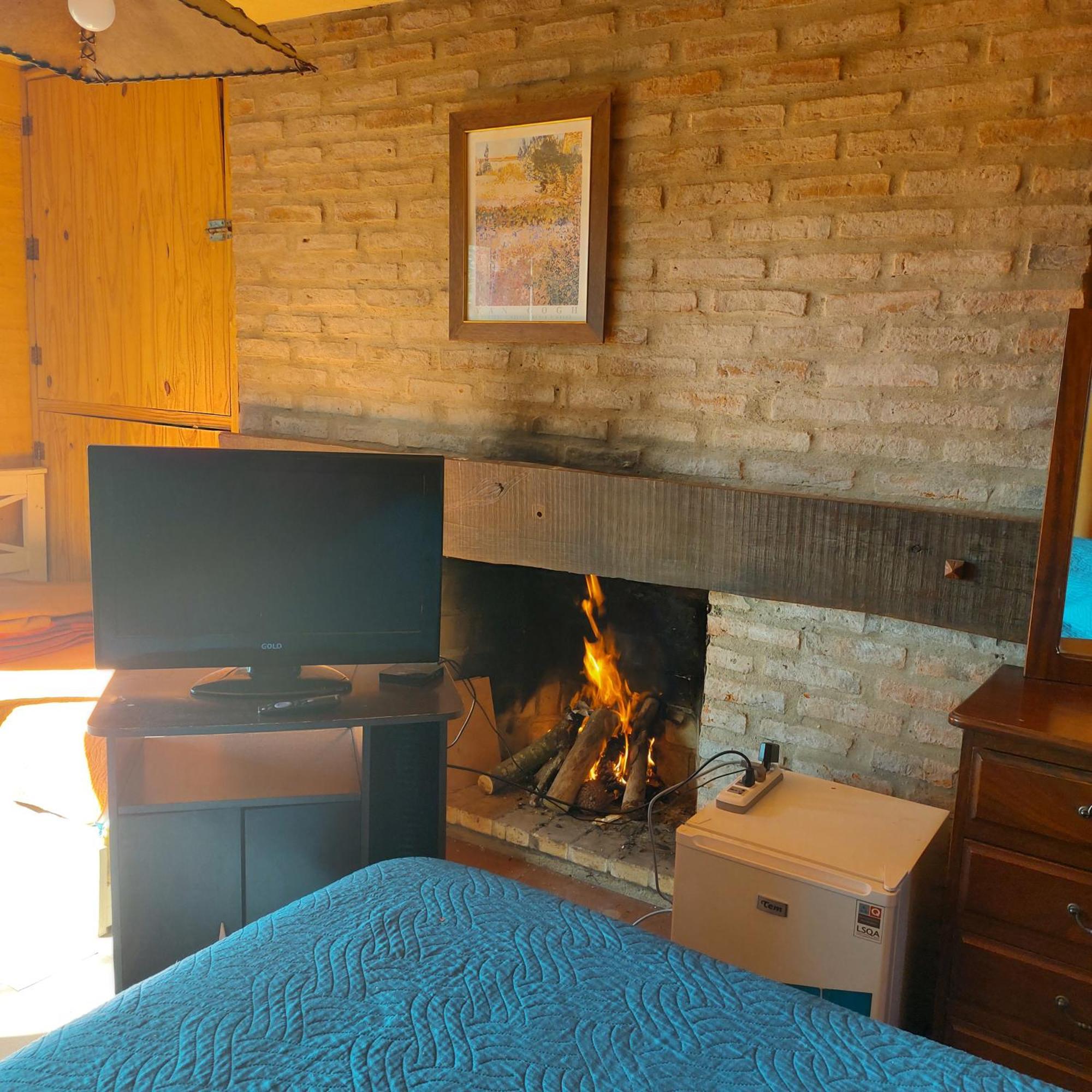 Villa Casa Amarilla Con Jacuzzi Punta Del Diablo Exterior foto